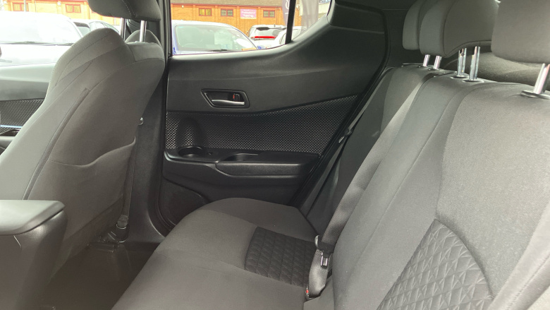 Toyota C-HR 1.8 Hybrid Design 5dr CVT Hybrid Hatchback